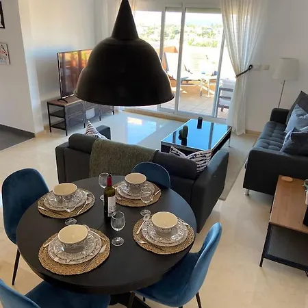 Casa Iberico An Idyllic Penthouse In شقة *